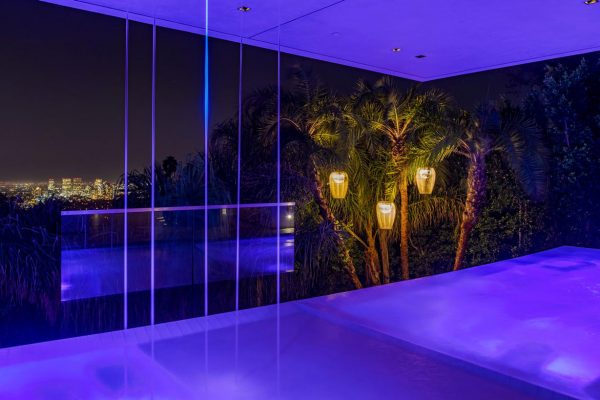 awesome-custom-pool-with-lit-up-water-streams_riviera-pools-and-spas_premium-pool-builder-in-los-angeles-and-southern-california