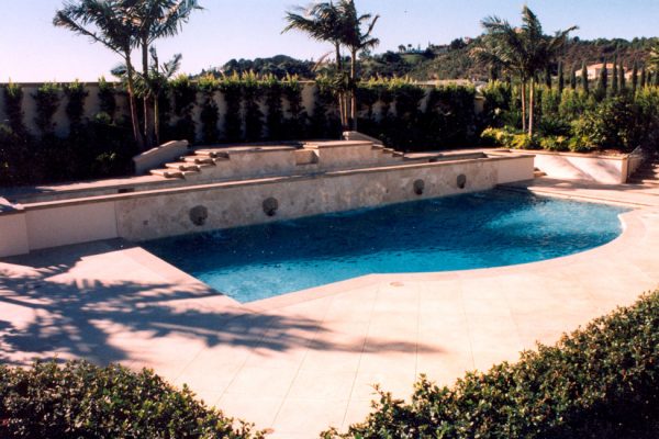 best-design-for-serviceability_riviera-pools-and-spas_premium-pool-builder-in-los-angeles-and-southern-california