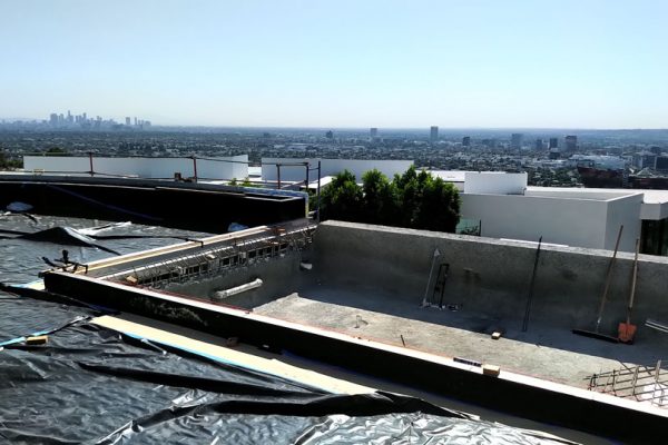 custom-pool-construction-in-progress-3_riviera-pools-and-spas_premium-pool-builder-in-los-angeles-and-southern-california