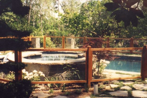 natural-looking-outdoor-spa-and-pool_riviera-pools-and-spas_premium-pool-builder-in-los-angeles-and-southern-california