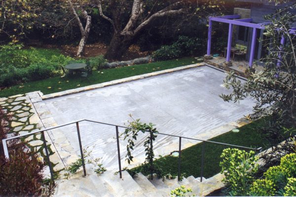 purple-pergola-and-covered-pool_riviera-pools-and-spas_premium-pool-builder-in-los-angeles-and-southern-california