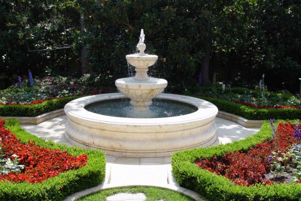 tiered-water-fountain-and-flower-beds_riviera-pools-and-spas_premium-pool-builder-in-los-angeles-and-southern-california